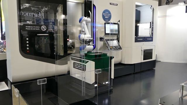 DMG森精機 自律走行ロボット WH-AGV5 2019国際ロボット展 смотреть онлайн