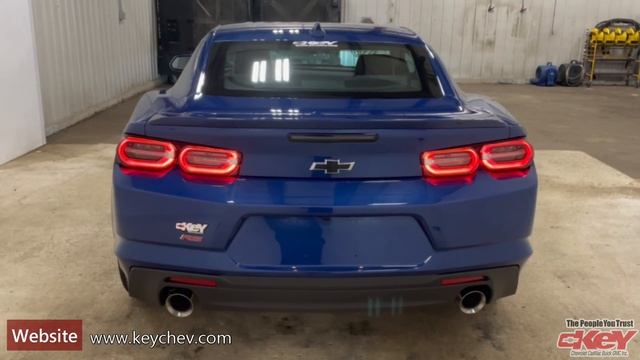 2022 Chevrolet Camaro LT1 смотреть онлайн