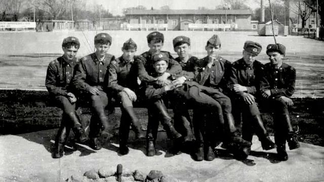 ПЕСНЯ О ГСВГ (ЗГВ) смотреть онлайн