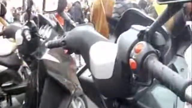 Scooter Peugeot Satelis Motodays 2012 смотреть онлайн