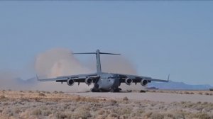 Военно-транспортный самолет Boeing C-17 Globemaster III (США)