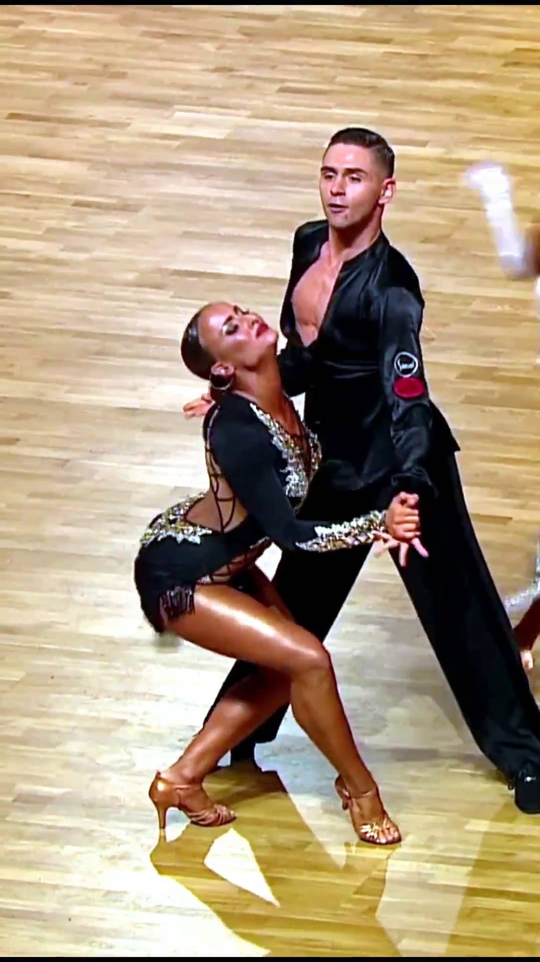 Бальные танцы. Чемпионат мира смотреть онлайн