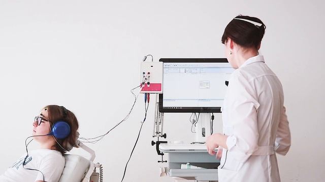 How to perform auditory brain response test смотреть онлайн