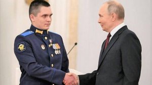 Владимир Путин вручил «Золотую Звезду» Героя России юргинцу Алексею Асылханову