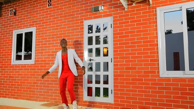 Floby - la femme de mon boss (clip officielle) смотреть онлайн