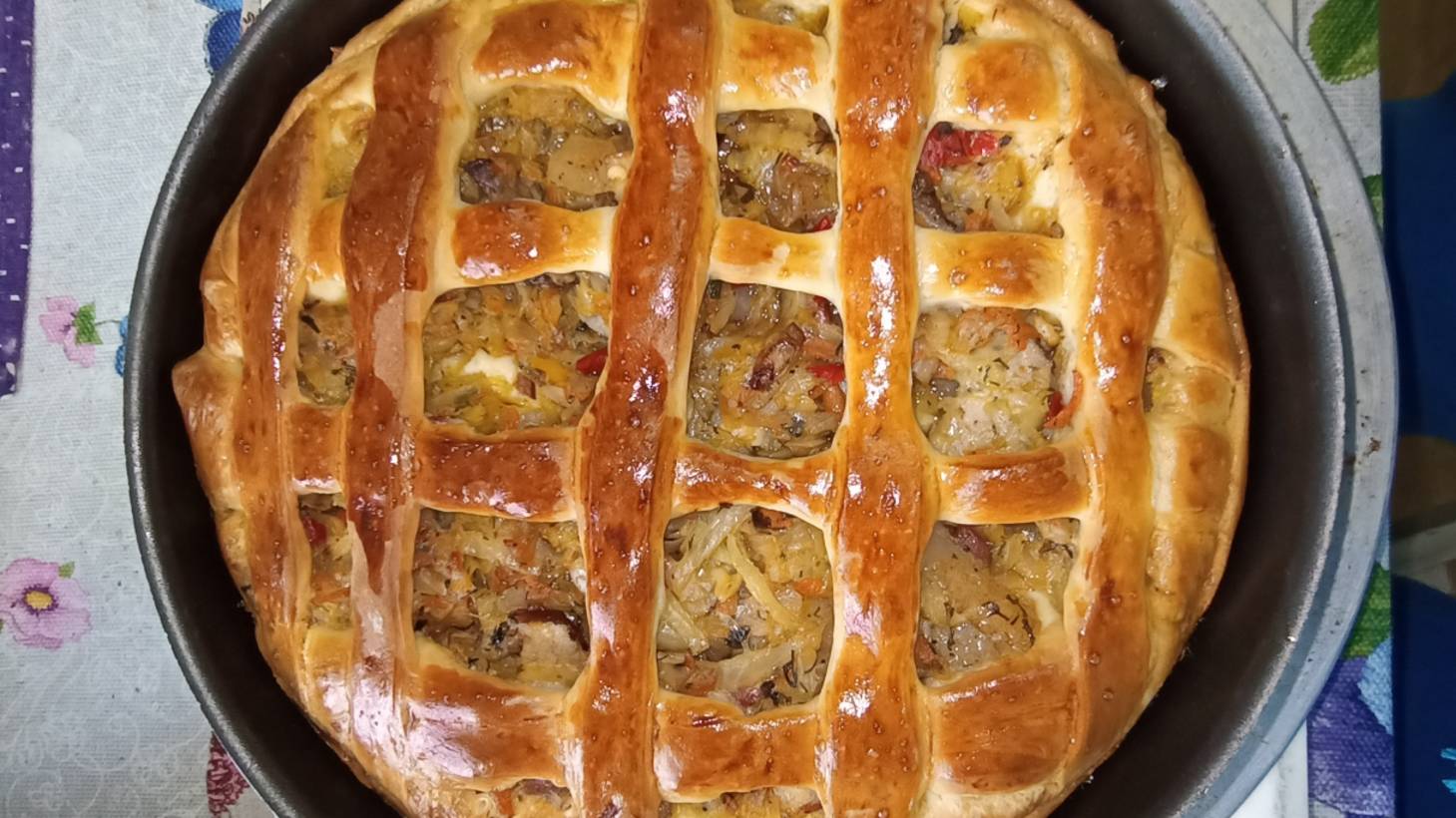 Пирог с капустой и кабачки с картошкой смотреть онлайн