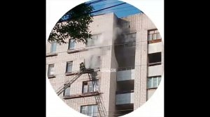 Пожарные и экстренные службы работают по повышенному номеру сложности на улице Пушкарева, 52.