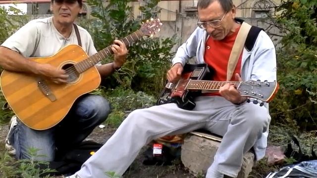 ШУТОЧНАЯ ПЕСНЯ ПРО ПЕТЮ (авторская песня на гитаре) смотреть онлайн