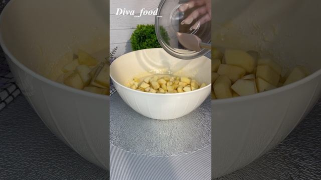 ⠀⠀ВОЗДУШНАЯ ШАРЛОТКА😋

⠀