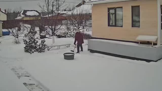 Первый снегопад в декабре 2024