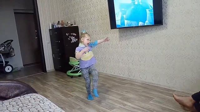 Соболева Настя! Песня Тает Лёд смотреть онлайн