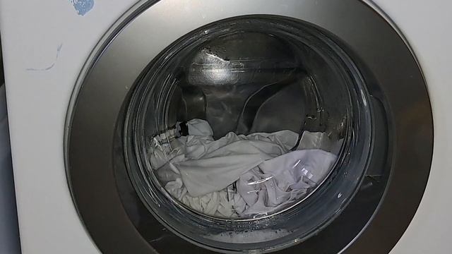 SAMSUNG WF60F1R1W2W: Верхняя одежда 40°; 400 об/мин- полный цикл. смотреть онлайн
