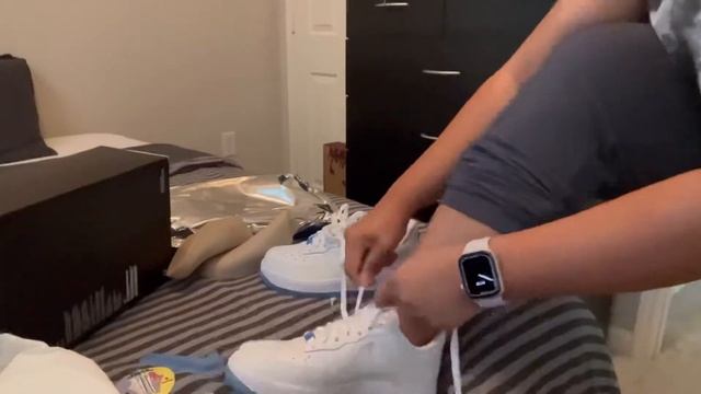 CamilleForTheNguyen(WIN) - Unboxing Nike Air Force 1 '07 LX 'UV Reactive' смотреть онлайн