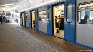 81-760/761 «Ока» на станции «Измайловская»