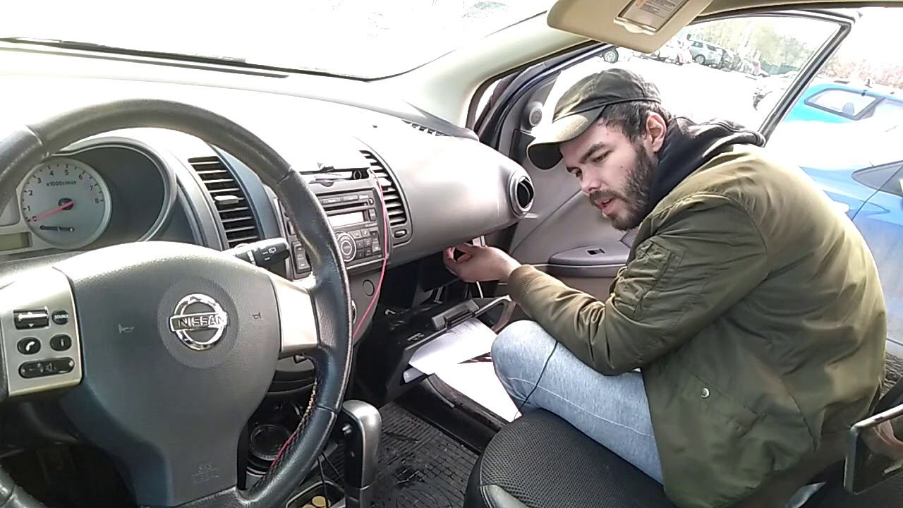 Меняем фильтры на Ниссан Ноут (Nissan Note), повреждение двери, нотабудни. смотреть онлайн