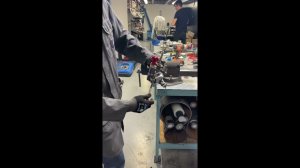 Удалить изоляцию из сшитогополиэтилена легко. С помощью инструмента MF3