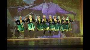 Народный танец «Гусеница»