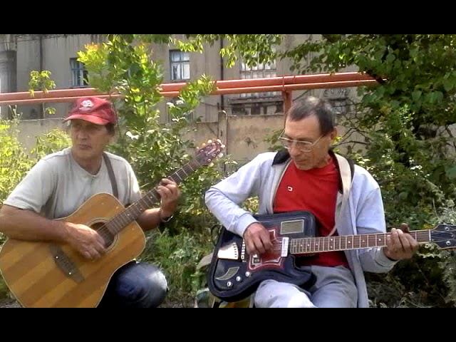 ВЧЕРАШНИЙ ДЕНЬ (авторская песня на гитаре) смотреть онлайн
