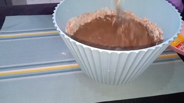 طريقة عمل الذ واسهل كيك شيكولاته 🍰 смотреть онлайн