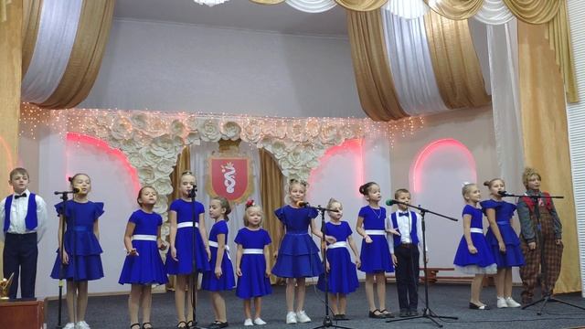 "Смішний чоловічок" ("Карлсон") - Дитячі Мрії смотреть онлайн