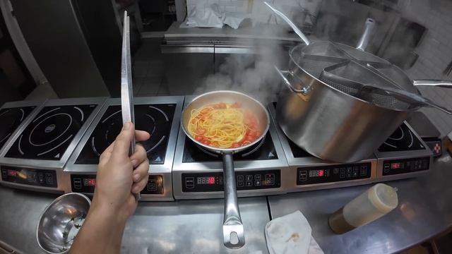 How to Make Perfect Cherry Tomato & Stracciatella Spaghetti | Chef's POV Tutorial смотреть онлайн
