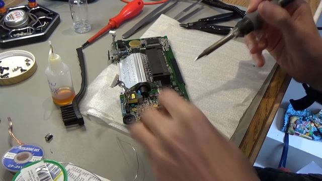 Repairing a Sega Game Gear from eBay смотреть онлайн