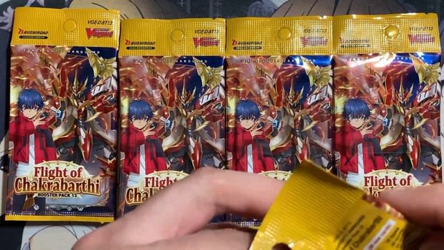 Opening My Flight of Chakrabarthi Cardfight Vanguard Sneak Preview Booster Packs смотреть онлайн