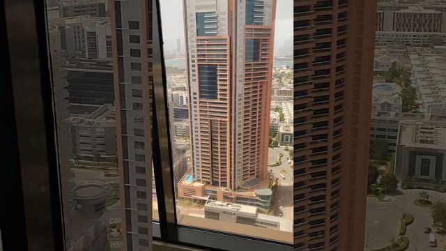 Hotel Mercure Dubai #dubai #iphone #hotelmanagement #mercurehotels #hotel #dubairestaurants #7star смотреть онлайн