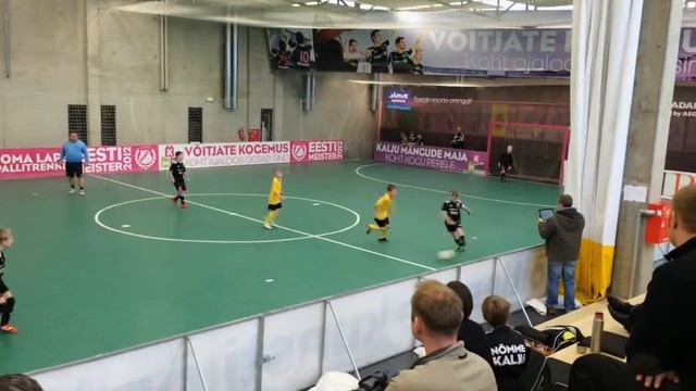 Nõmme Kalju vs Pärnu Vaprus | KMM Pühapäevaliiga 2013/14: 2005a. - 3 etapp смотреть онлайн