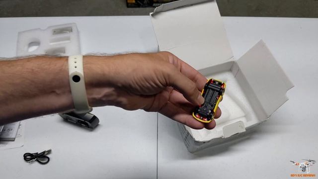 World's Smallest RC Car Turbo Racing C71 1/76 Car Review смотреть онлайн