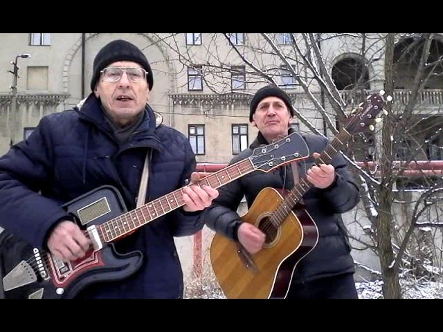 ПОЛОМАННЫЙ СУДЬБЫ ЛЮДЕЙ ДОНБАССА (авторская песня на гитаре) смотреть онлайн
