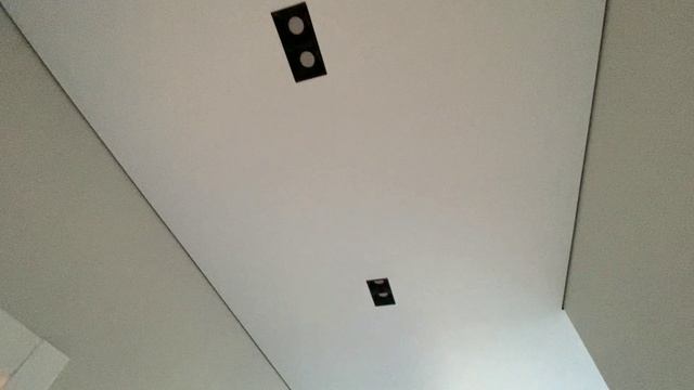 Объект на evrokraab с трековыми системами и линейным щелевым диффузором Flexy Evro 07 в санузлах. смотреть онлайн