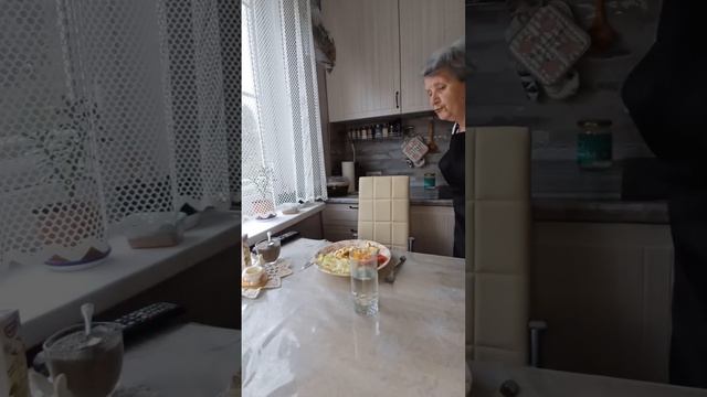 такую яичницу, стоит попробовать, это очень вкусно. смотреть онлайн