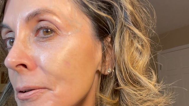 SUMMER FRIDAYS SHEER SKIN TINT - Cruelty- Free | Faces Over Sixty смотреть онлайн