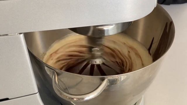 How To Make Biscoff Brownies | pies&paws смотреть онлайн