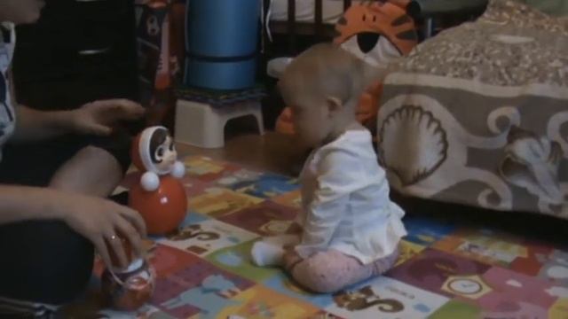 Игра Большая и маленькая неваляшка смотреть онлайн