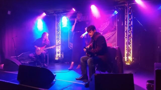 Two Black Cadillacs - The Jess Davies Band смотреть онлайн