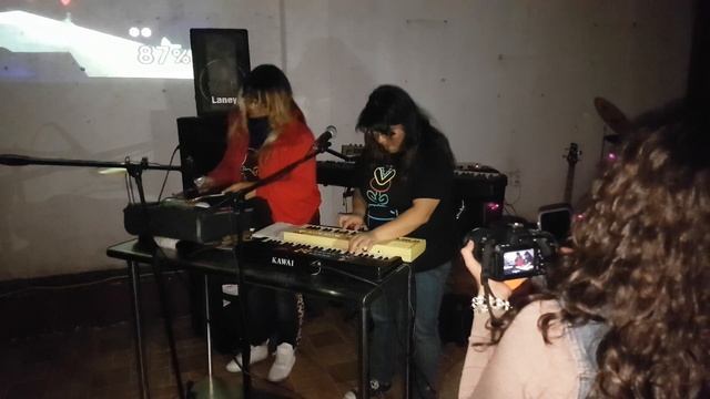 Bit Girls Music Ducktales Moon Theme смотреть онлайн