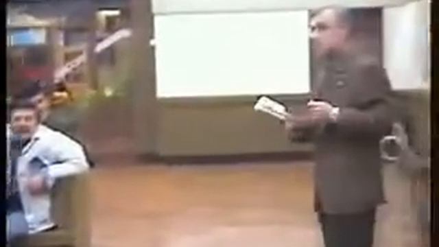 21. Історія тенісного клубу Унікорт. 1991 рік. Вечір іспанської епіграми. Читає Валерій Бурко. смотреть онлайн