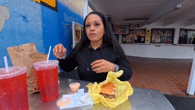 MOST DANGEROUS Burger Spot In LOS ANGELES // Master Burger 😳 смотреть онлайн