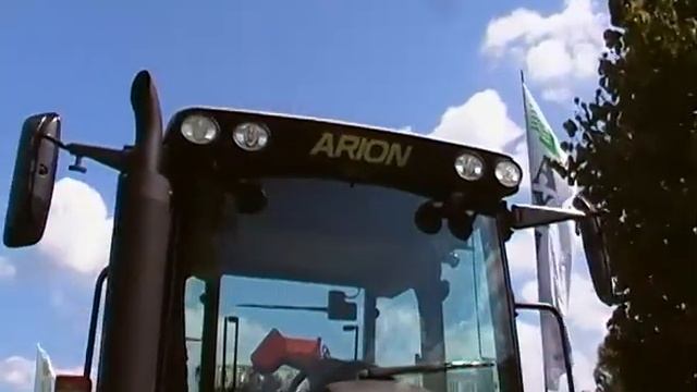 CLAAS 420 ARION traktor, Farmer Expo, Debrecen, 2011., SDV_2381.MP4 смотреть онлайн