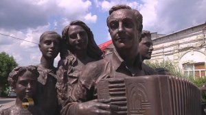 Памятник  А . Островскому " Пусть всегда будет ... "  г Сызрань "без прикрас "