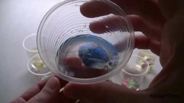 Динозавры вылупляются из яиц. Dinosaur Egg Watercolor Cracks