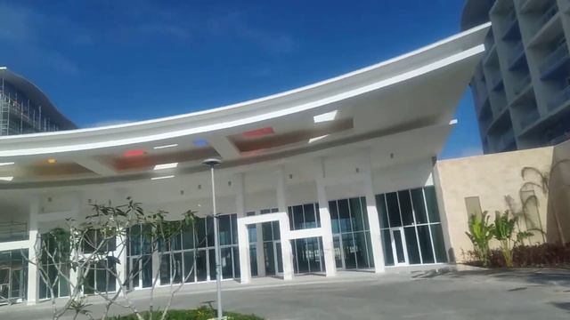 Entrada al hotel. proyecto Oasis. Varadero. Empresa Arcos смотреть онлайн