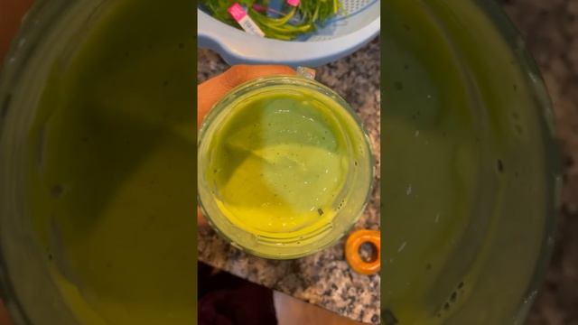 🍍🥬 Spinach Pineapple Ginger Smoothie | Options For Picky Eaters смотреть онлайн