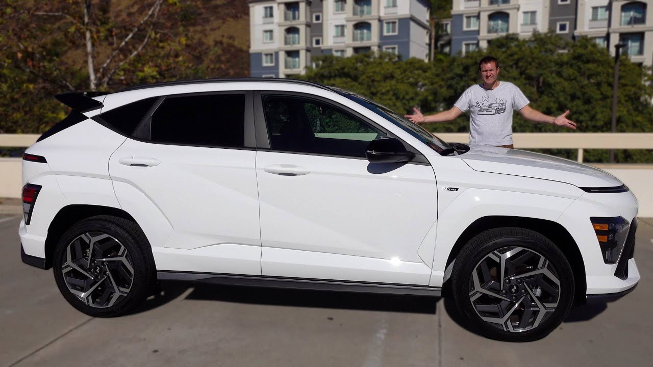 Обзор Hyundai Kona 2024: маленький, современный, доступный смотреть онлайн