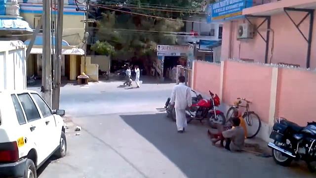 Индия.Прогулка по Путапарти. Ашрам Саи Бабы смотреть онлайн