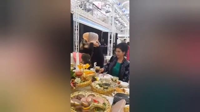 Ra'no Yarasheva Xonadonida Katta Tantana смотреть онлайн