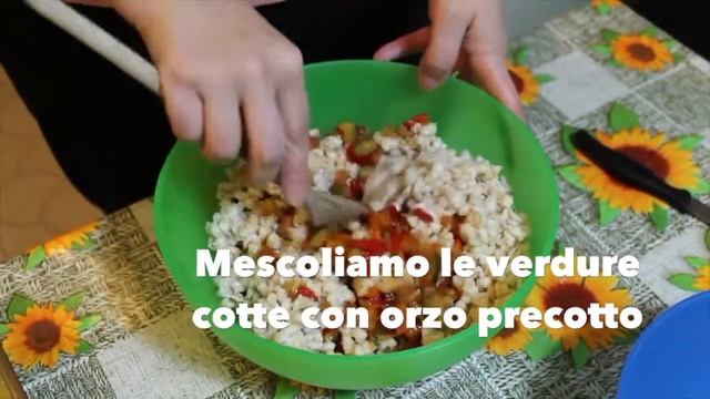 Orzo al Forno con Verdure Miste смотреть онлайн