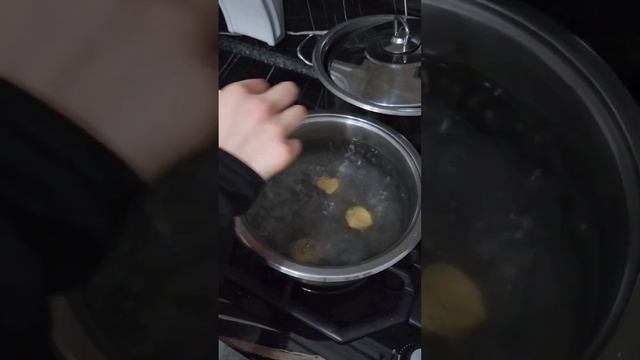 кукурузные галушки с вкусным соусом #shortvideo смотреть онлайн